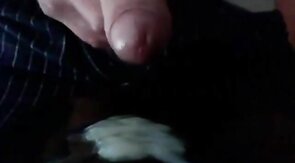 Twink's Amateur Masturbation: Sperm Explosion!