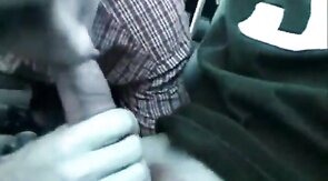 Twink Blows in Car and Gets a Facial