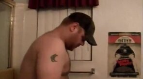 Osazo camionero se folla a un hombre maduro con una gran polla