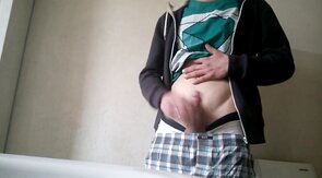 Muscular Twinks Cum Together in Hot Handjob Session