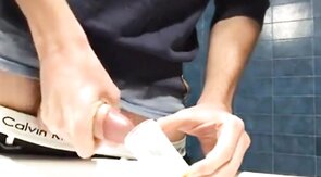 Big Cocks Cumpilation: 25 Amateur Webcam Handjobs