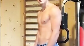 Hunky Amateur Twink Masturbating on Webcam