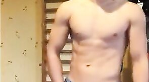Hunky Amateur Twink Masturbating on Webcam