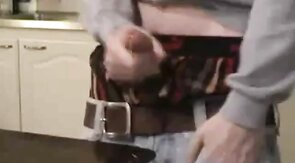 Twink Sagger Shoots a Load on the Table