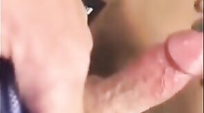 Cum-Swallowing Amateur Blowjob