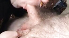 Older man gives an amazing blowjob to a big cock