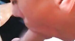 Twink's Bareback Suck-Fest