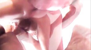 Dois amigos dando trato bareback no cliente maduro