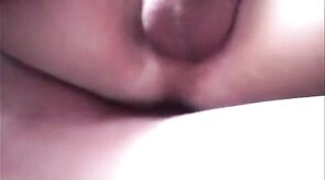 Dois amigos dando trato bareback no cliente maduro