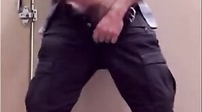 Bearded Daddy Jacks Off at Work