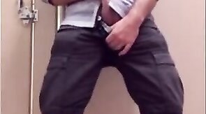 Bearded Daddy Jacks Off at Work