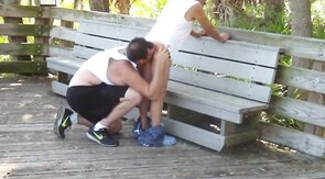 Abuelo y gordito: sexo público con maduros amateurs