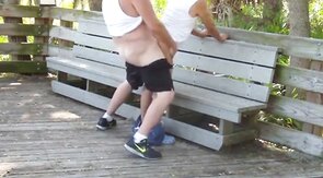 Abuelo y gordito: sexo público con maduros amateurs