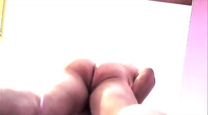 Dois amigos dando trato bareback no cliente maduro