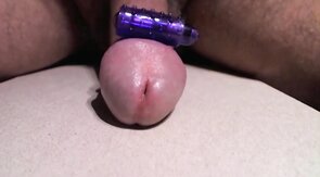 Vibrating Solo to a Close-Up Cum