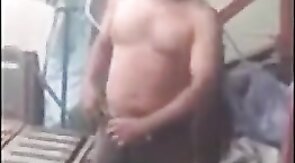 Mecânico Leva Dedada no Cu - Amador Latino