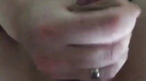 Crossdresser Amateur Se Fait Enculer Et Jouit