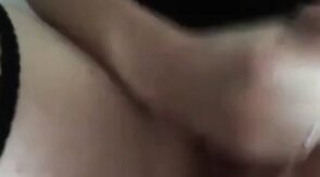 Crossdresser Amateur Se Fait Enculer Et Jouit