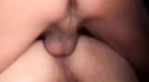 Heiße Bareback-Action mit einem Amateur-Hunk