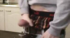 Twink Sagger Shoots a Load on the Table