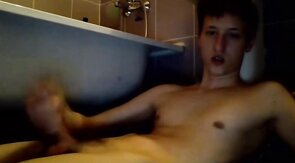 3 Bareback Twinks