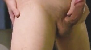Éjaculation sans les mains - Vidéo pour Adultes Gay