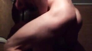 Bareback no furgão com papai latino e o motorista