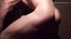 Bareback no furgão com papai latino e o motorista