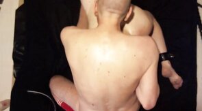 Bareback Fisting Amateur Takes It Up the Ass