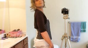 Big Cock Handjob for Crossdresser Samantha