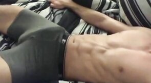 Masturbando sem as mãos - Gozando sem tocar no pau