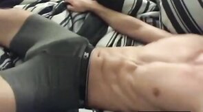 Masturbando sem as mãos - Gozando sem tocar no pau