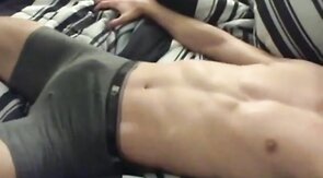 Masturbando sem as mãos - Gozando sem tocar no pau