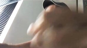 Muscular Amateur Man Masturbates and Cums