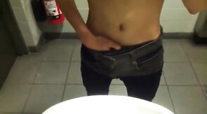 Twink's Solo Session in the Bathroom Sink