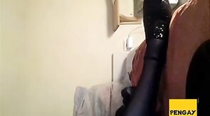 Crossdresser Emo Masturbation