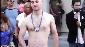 Public Masturbators: Outdoor Hunk Action