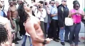 Public Masturbators: Outdoor Hunk Action