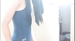 Asian Crossdresser Cums on His Toy