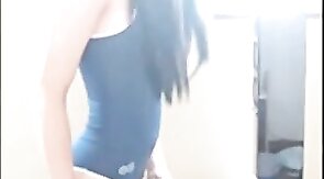 Asian Crossdresser Cums on His Toy