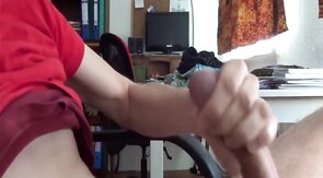 Skinny Twink Cums Hard