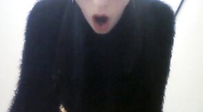 Femboy Twink Shakes His Booty in Emo Amateur Video