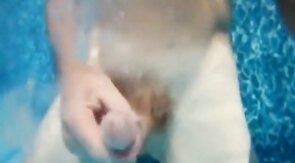 23 Massive Squirts: Amateur Underwater Adventure
