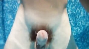 23 Massive Squirts: Amateur Underwater Adventure