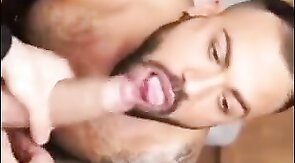 Amateur Bareback: Blowjob with a Hot Bear