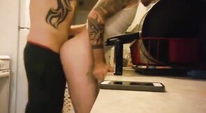 Bareback Quickie Before Dinner with My Amateur Hunk