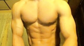 Muscle Men Showing Off - Big Cocks on Cam