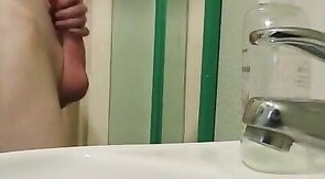 Big Cock Twink Amateur Masturbates on Webcam