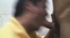 Chupando a Beto: Mamada Amateur de Twink Latino