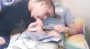 Colegas de escola gays amadores transam